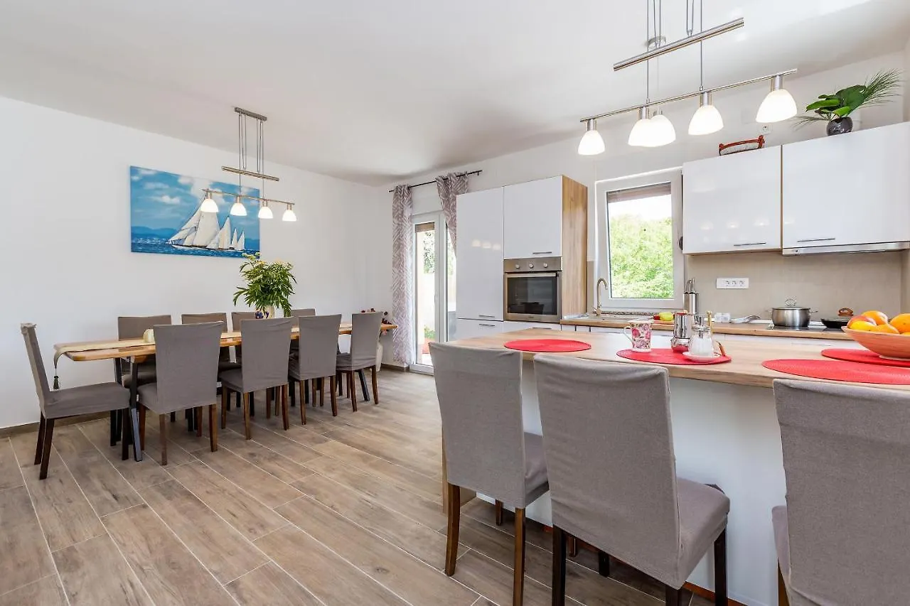 Holiday home Holiday House Villa Jozi Gabonjin Croatia